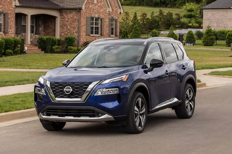 Nissan X-Trail 2021 mới ra mắt, giá chỉ từ 595 triệu đồng